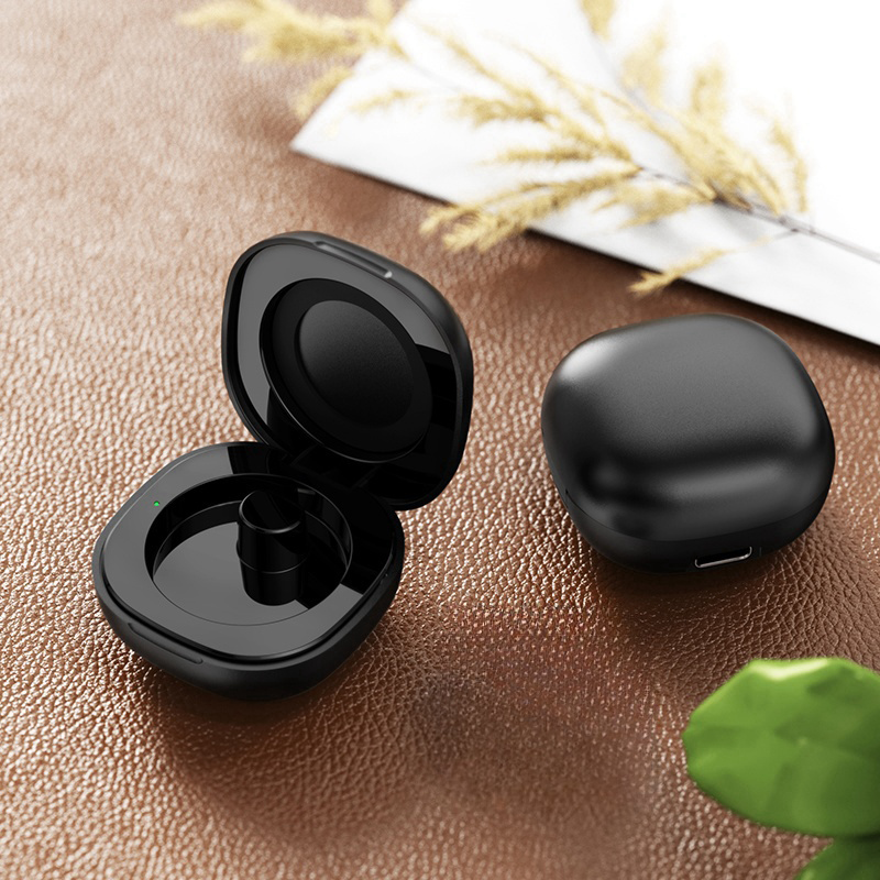 Charging Case image 1