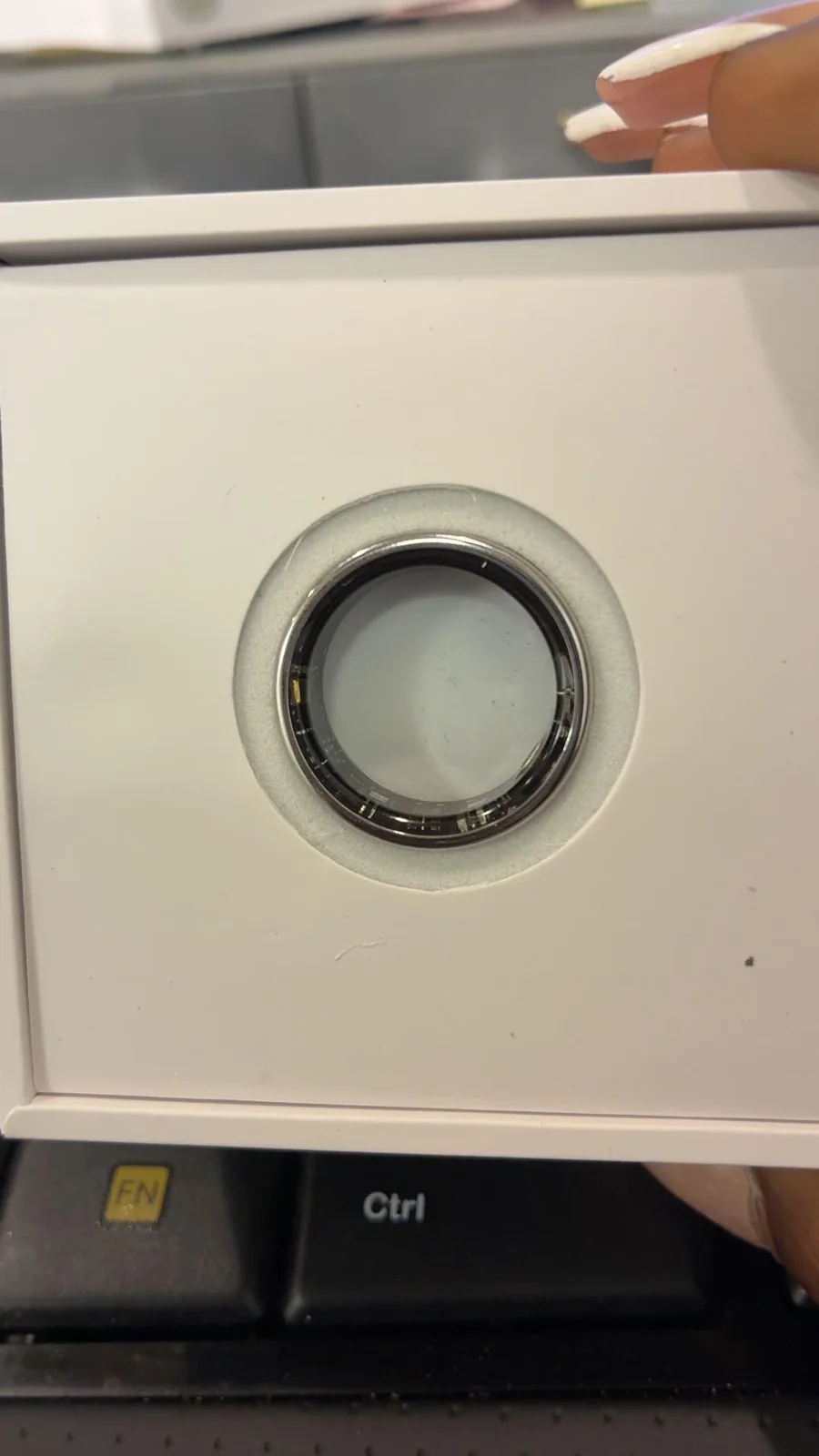 Customer photo of an R02 smart ring